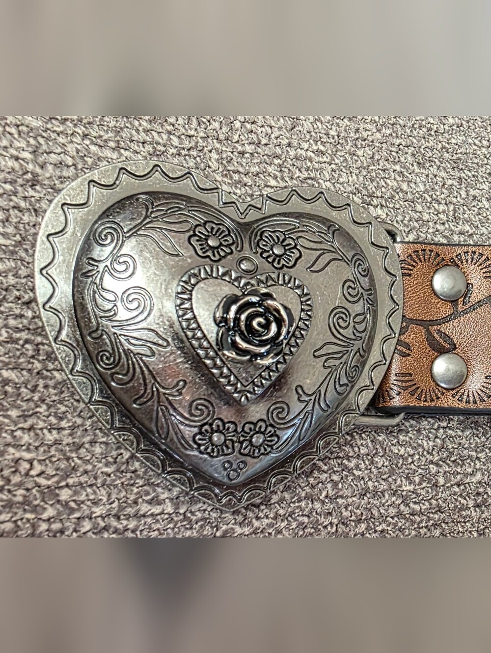 New heart Shaped Floral Metal Belt Buckle With Brown PU Belt